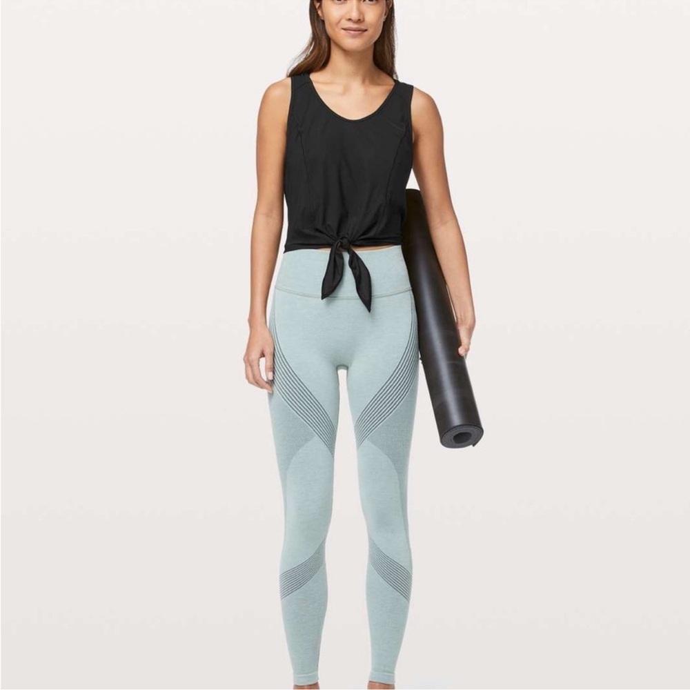 Lululemon Black It’s a Tie Tank Size Medium